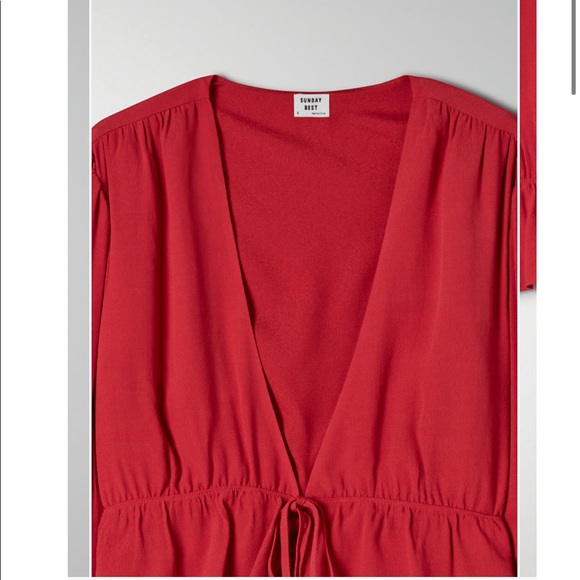 Aritzia Sunday Best Tie Front Blouse Blossom red S - Picture 2 of 10
